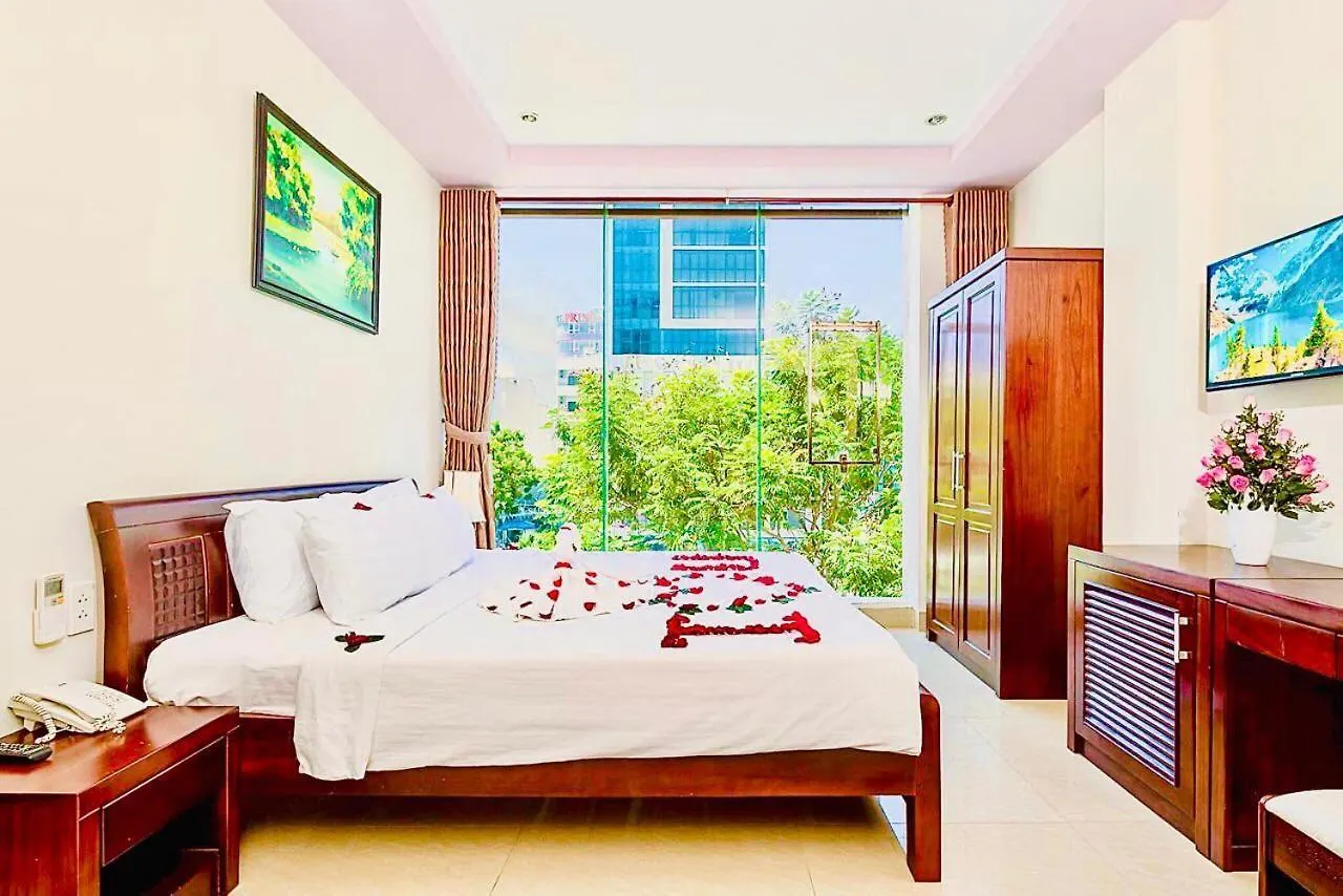 Thanh Nhung Beach Da Nang Hotel