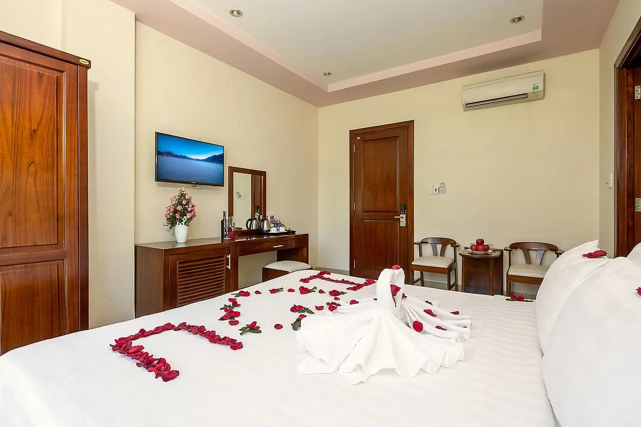 Thanh Nhung Beach Da Nang Hotel
