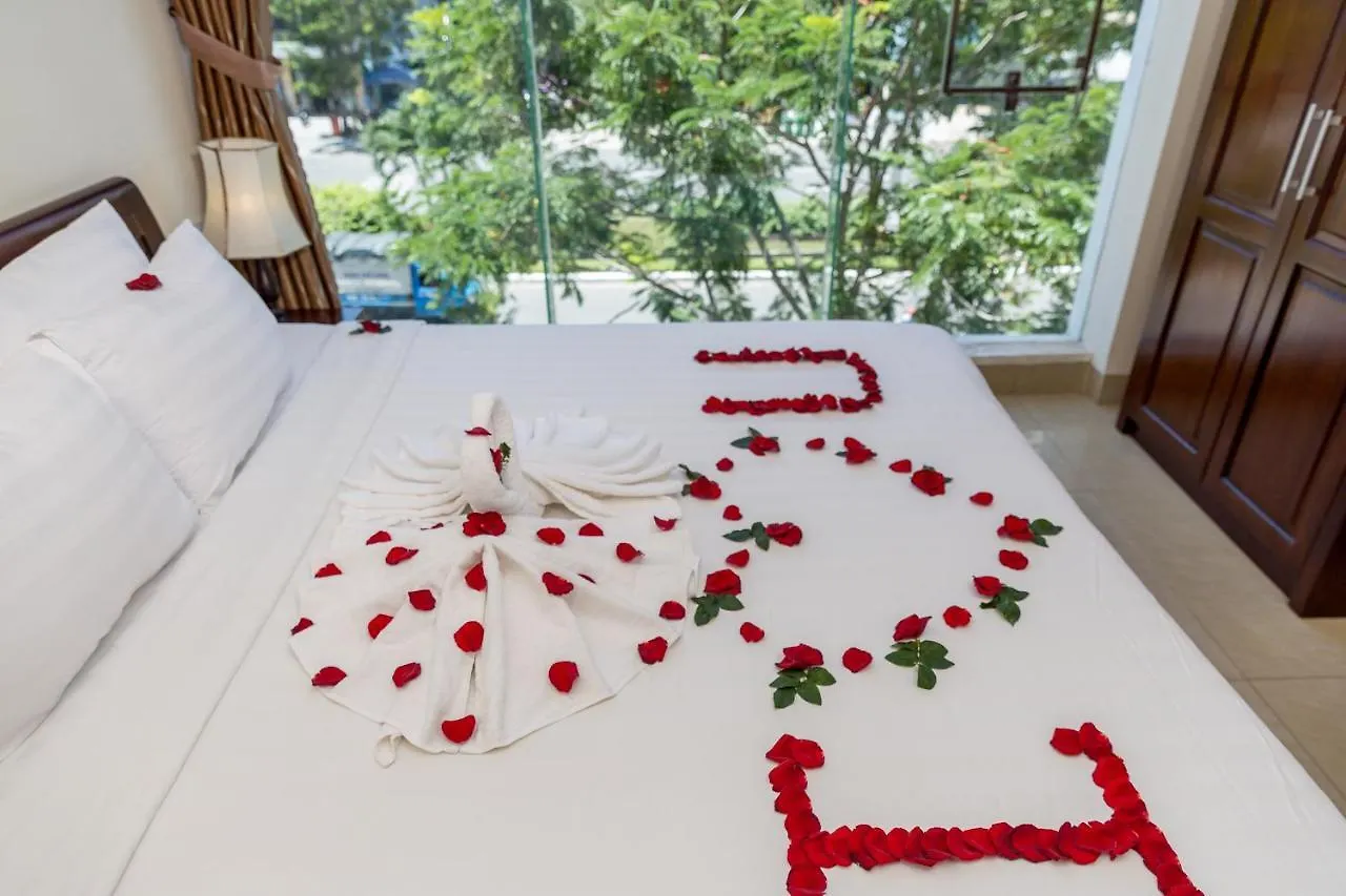 Thanh Nhung Beach Da Nang Hotel